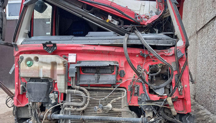 До Ремонт кабины Iveco